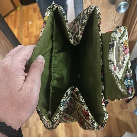 Elegant Black and Multicolor Embroidered Shoulder Bag - Picture 5 of 5